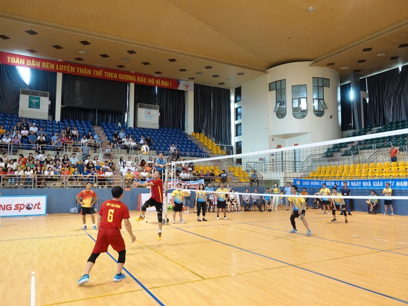 Ngành GD&ĐT Hà Tĩnh tổ chức thành công giải giải bóng chuyền đệm nam, bóng chuyền da nữ Khối các đơn vị trực thuộc và Cơ quan Sở GD&ĐT  năm 2023